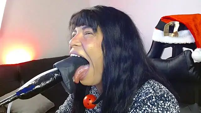 Snapshot of Anabel693 chatting on 12.22.24 Anabel693 online show from 12.22.24