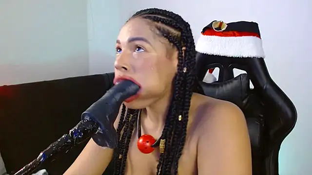 Snapshot of Anabel693 chatting on 12.28.24 Anabel693 online show from 12.28.24