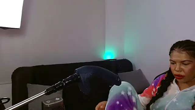 Snapshot of Anabel693 chatting on 01.13.25 Anabel693 online show from 01.13.25