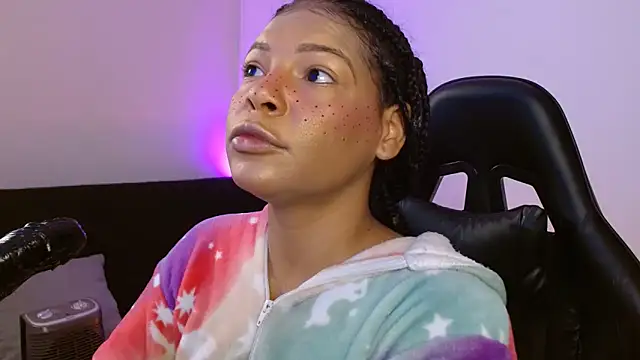 Snapshot of Anabel693 chatting on 01.18.25 Anabel693 online show from 01.18.25