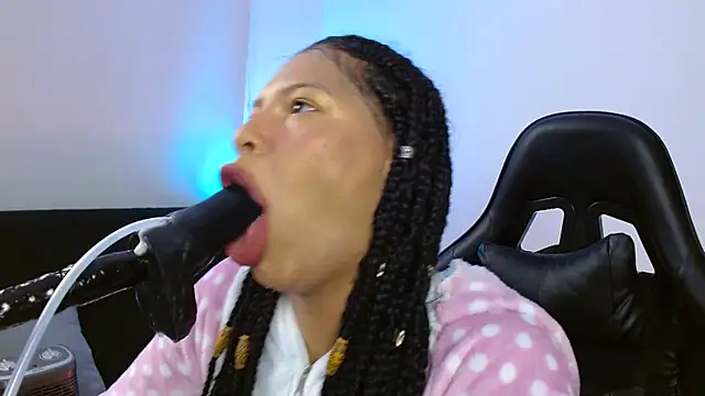 Snapshot of Anabel693 chatting on 01.19.25 Anabel693 online show from 01.19.25