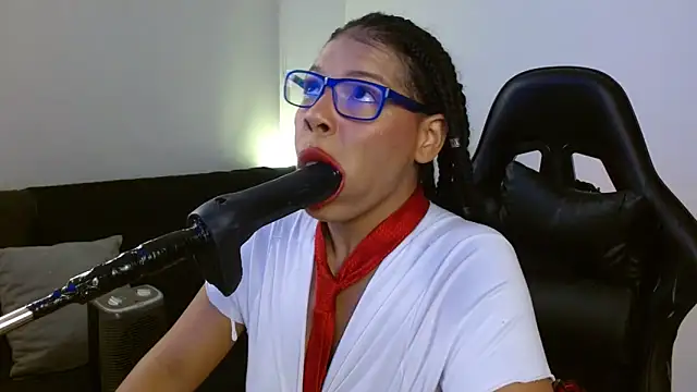 Snapshot of Anabel693 chatting on 01.28.25 Anabel693 online show from 01.28.25