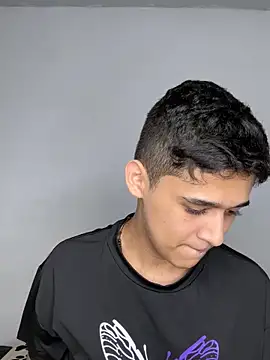 Snapshot of kaiine190 chatting on 02.06.25 kaiine190 online show from 02.06.25