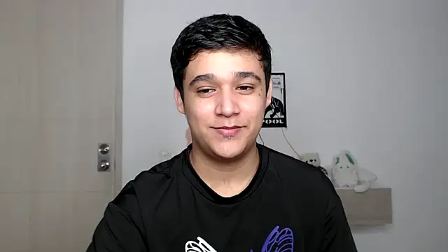 Snapshot of kaiine190 chatting on 10.26.25 kaiine190 online show from 10.26.25