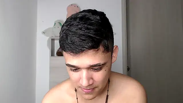 Snapshot of kaiine190 chatting on 11.10.25 kaiine190 online show from 11.10.25