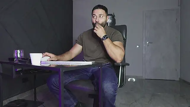 mattmasterss online show from 10.21.25