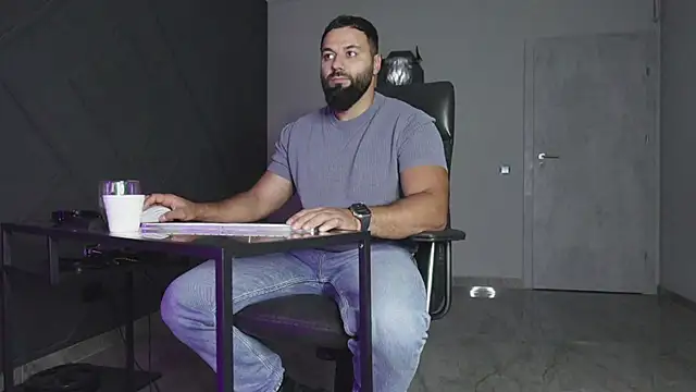 mattmasterss online show from 10.22.25