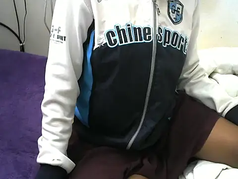 Ma-yolo001 online show from 11.11.25