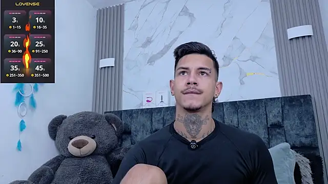 JAYCOB00 online show from 12.04.25