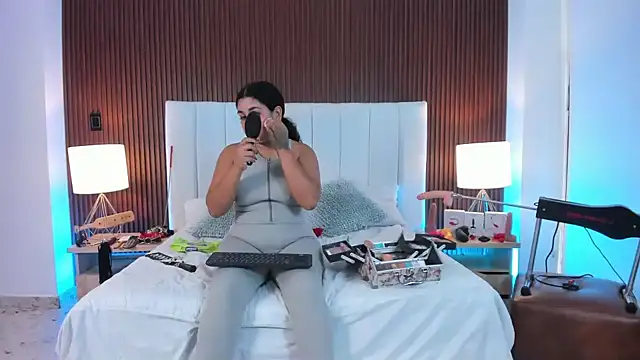 Liana Asaff online show from 01.13.25