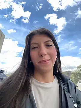 Snapshot of Megannklein chatting on 10.20.25 Megannklein online show from 10.20.25