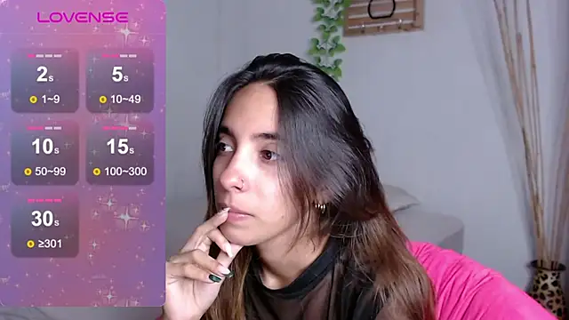 Snapshot of MitchWilson1 chatting on 01.11.25 MitchWilson1 online show from 01.11.25