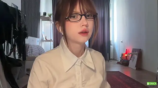 Snapshot of electric_babe chatting on 07.08.26 electric babe online show from 07.08.26
