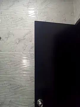 Snapshot of _elektrah chatting on 09.15.25 elektrah online show from 09.15.25