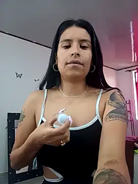 Snapshot of _elektrah chatting on 09.21.25 elektrah online show from 09.21.25