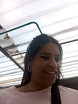 Snapshot of _elektrah chatting on 09.22.25 elektrah online show from 09.22.25