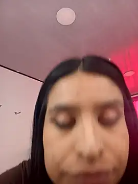 Snapshot of _elektrah chatting on 10.05.25 elektrah online show from 10.05.25