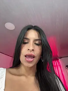 Snapshot of _elektrah chatting on 02.01.26 elektrah online show from 02.01.26