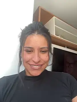 Snapshot of _elektrah chatting on 02.26.26 elektrah online show from 02.26.26