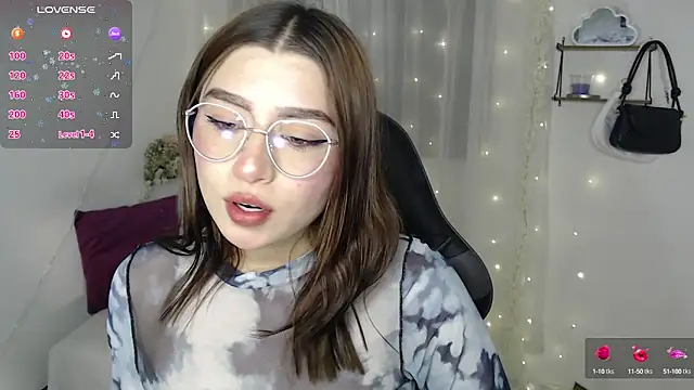 mily thomson b  online show from 03.12.25