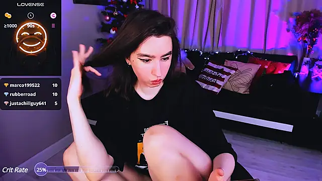 Snapshot of Lily_xBabe chatting on 12.25.24 Lily xBabe online show from 12.25.24