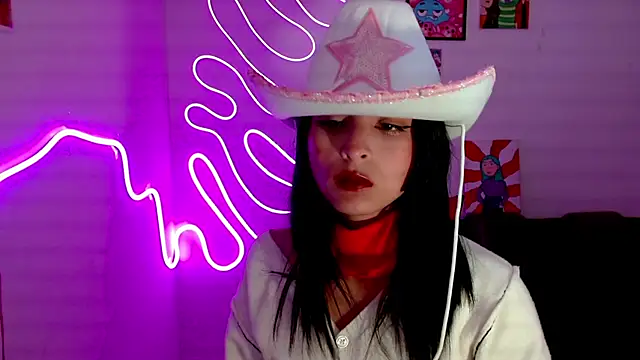 Kind Scarlett online show from 02.10.25