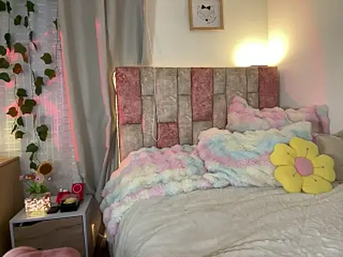 Snapshot of kikabrun chatting on 04.11.26 kikabrun online show from 04.11.26