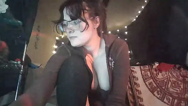 EyaDivine1 online show from 01.19.25