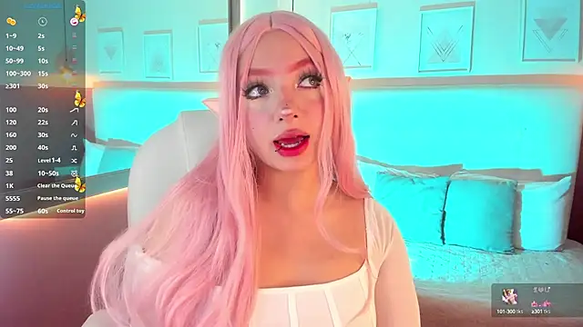 Kloe Raize online show from 12.17.24