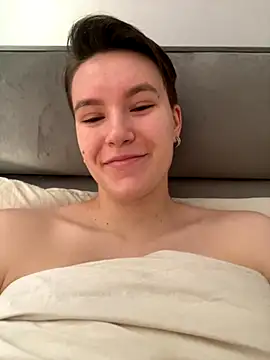 Snapshot of JessieFlower chatting on 11.13.25 JessieFlower online show from 11.13.25