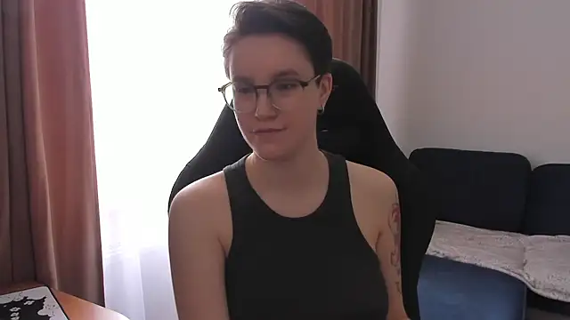 Snapshot of JessieFlower chatting on 05.09.26 JessieFlower online show from 05.09.26