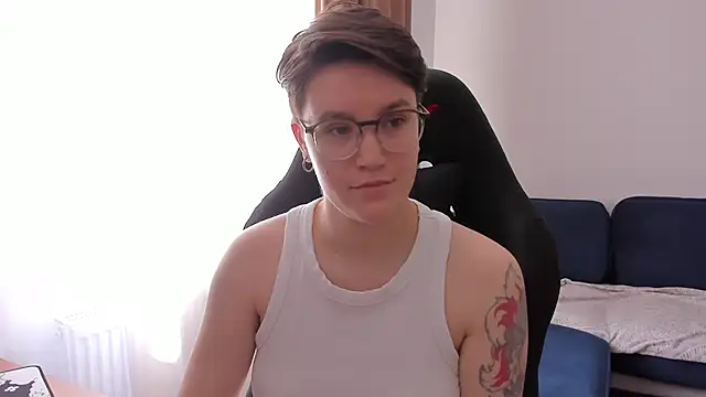 Snapshot of JessieFlower chatting on 06.13.26 JessieFlower online show from 06.13.26