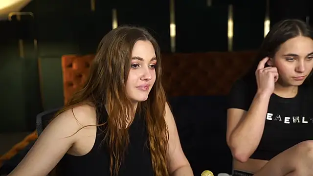 Snapshot of Grace_Fantasy chatting on 12.13.24 Grace Fantasy online show from 12.13.24