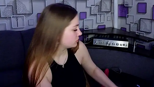 Snapshot of Grace_Fantasy chatting on 02.11.25 Grace Fantasy online show from 02.11.25