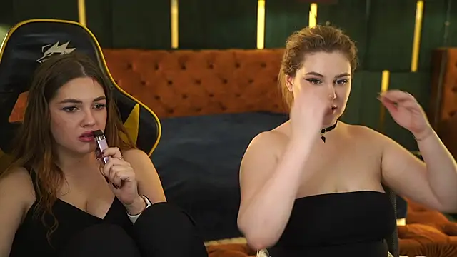 Snapshot of Grace_Fantasy chatting on 03.08.25 Grace Fantasy online show from 03.08.25