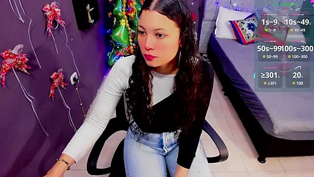 Lana stone  online show from 12.20.24