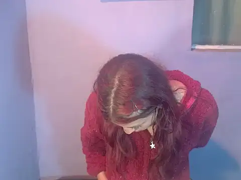 Emma-Wilson online show from 07.07.26