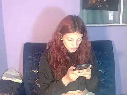 Emma-Wilson online show from 08.03.26