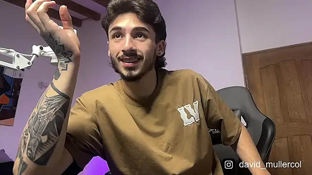 David Brown18 online show from 02.05.25