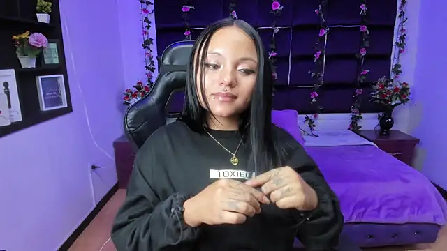 sweelanna   online show from 03.20.25