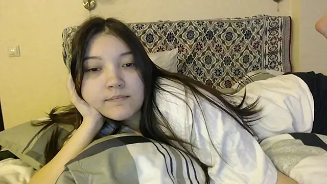 AlisaDevis online show from 12.15.24