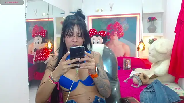 lorenapinto online show from 02.25.25