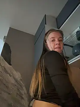 candy maggie online show from 11.18.25