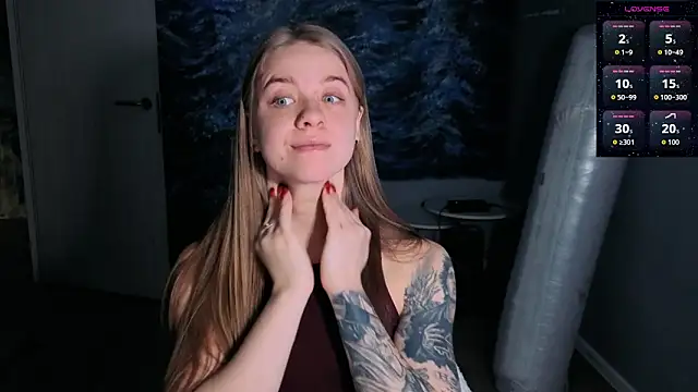 Snapshot of candy_maggie chatting on 03.09.26 candy maggie online show from 03.09.26