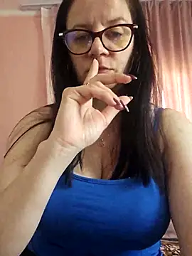 Snapshot of KristenVega chatting on 04.23.26 KristenVega online show from 04.23.26