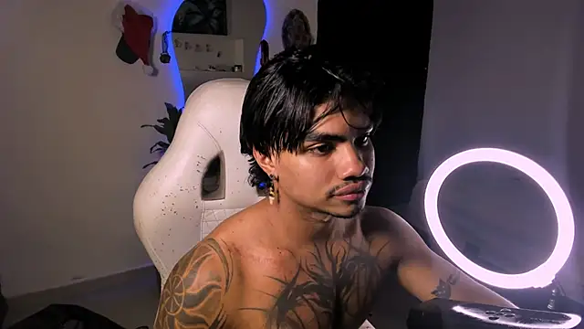 Young laroi online show from 12.15.24