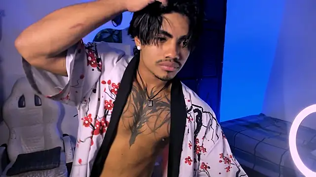 Young laroi online show from 12.17.24