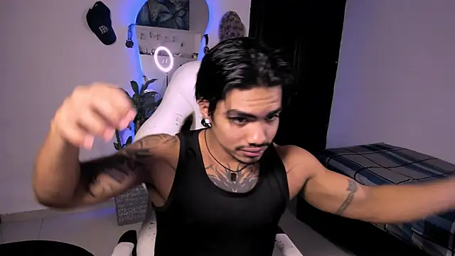 Young laroi online show from 12.22.24