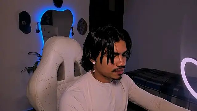 Young laroi online show from 01.10.25