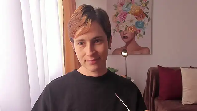 Snapshot of cuddlingbunny chatting on 03.10.25 cuddlingbunny online show from 03.10.25